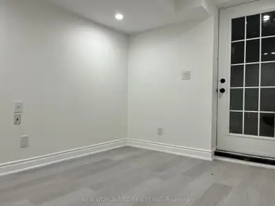 4718 Centretown Way Bsmt, Mississauga, On L5r 0c9