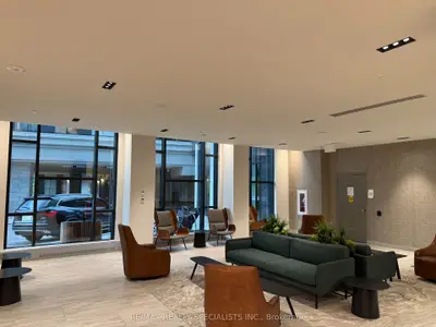 Condo Apartment in Mississauga