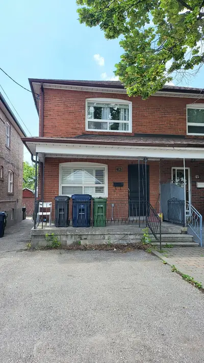 43 Bowie Avenue, Toronto, On M6e 2p2