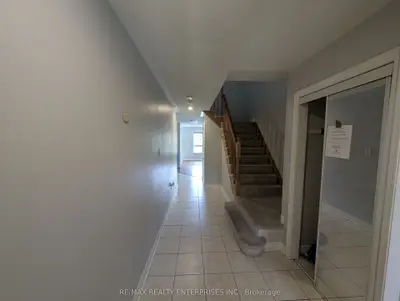 3974 Manatee Way, Mississauga, On L5m 6p5