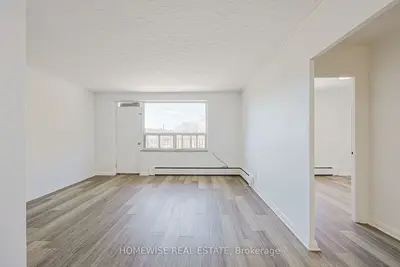 2204 Dufferin Street 202, Toronto, On M6e 3r8