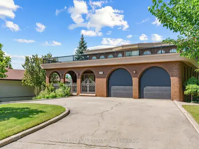 370 Maple Leaf Drive, Toronto, On M6l 1p6