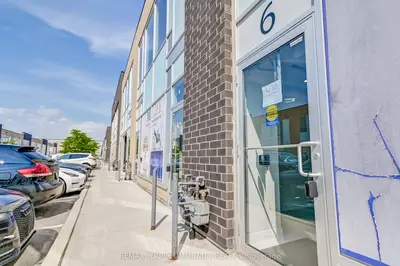 1185 Queensway E 6, Mississauga, On L4y 0g4