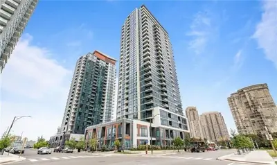 Condo Apartment in Mississauga
