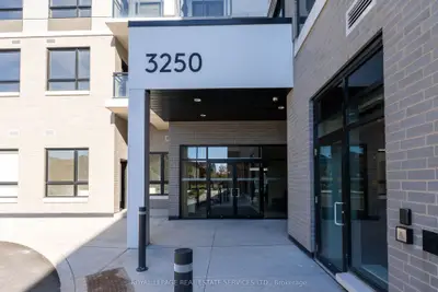 3250 Carding Mill Trail 333, Oakville, On L6m 5t3