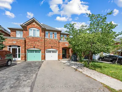 Semi-Detached in Mississauga