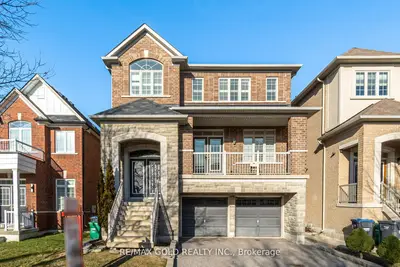 11 Clearfield Drive, Brampton, On L6p 3l3