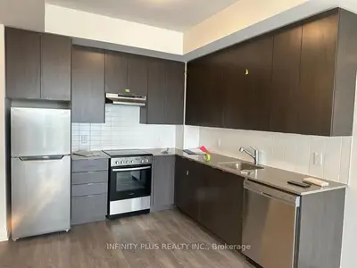 Condo Apartment in Brampton