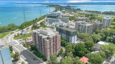 442 Maple Ave Avenue 403, Burlington, On L7s 2l7
