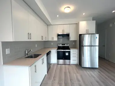 3405 Ridgeway Drive E 18, Mississauga, On L5l 0b9