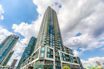 Condo Apartment in Mississauga