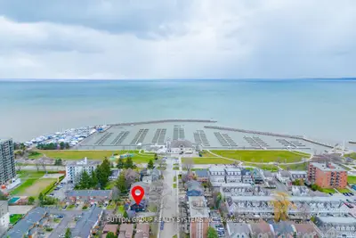 Detached in Oakville