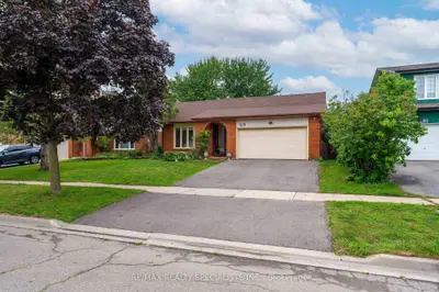 29 Blackthorn Lane, Brampton, On L6v 3k7