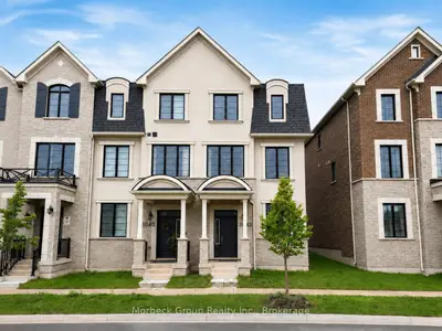 Att/Row/Townhouse in Oakville