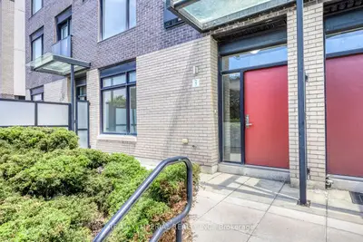 4020 Parkside Village Drive 7, Mississauga, On L5b 0k2