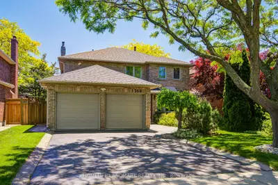 1360 Old English Lane, Oakville, On L6m 2p8