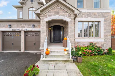 2118 Vineland Crescent, Oakville, On L6h 0j6