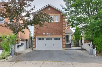 Detached in Brampton