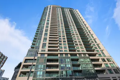 Condo Apartment in Mississauga