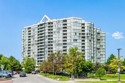 1 Rowntree Road 1607, Toronto, On M9v 5g7