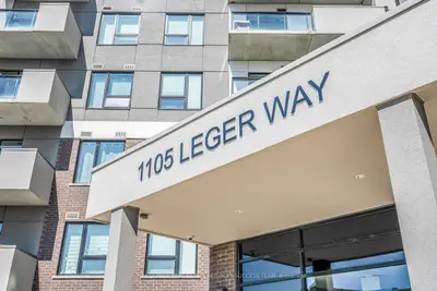 Condo Apartment in Milton