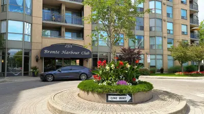 2511 Lakeshore Road W 109, Oakville, On L6l 6l9