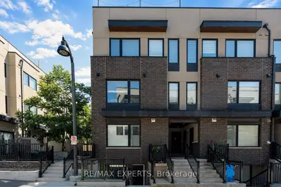 142 William Duncan Road 1, Toronto, On M3k 0c1