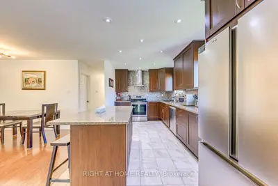 Semi-Detached in Mississauga