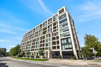 2 Old Mill Drive 711, Toronto, On M6s 0a2