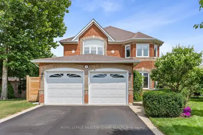 38 Chester Crescent, Halton Hills, On L7g 5w5