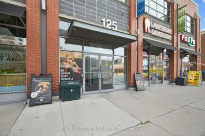 125 Lakeshore Road E 203, Mississauga, On L5g 1e5