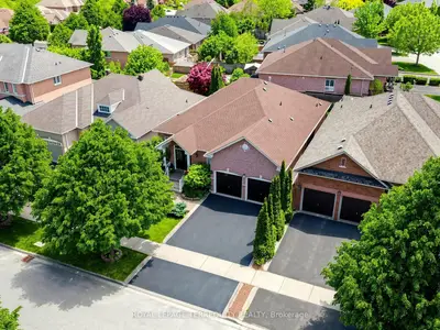 19 Johnson Crescent, Halton Hills, On L7g 6c9