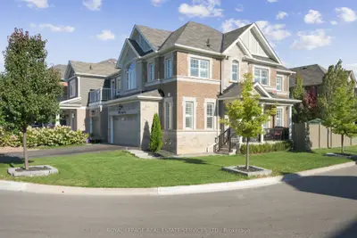 556 Juneberry Court, Milton, On L9e 1m8