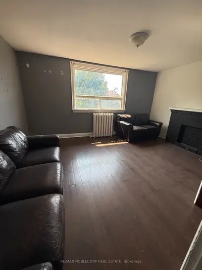 64 Ashburnham Road, Toronto, On M6h 2k5