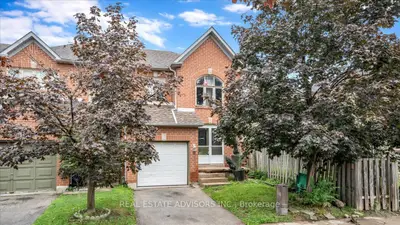 9 Brocklebank Court, Brampton, On L6x 4n6