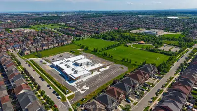 5578 Waterwind Crescent, Mississauga, On L5m 0g2