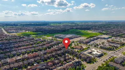 5578 Waterwind Crescent, Mississauga, On L5m 0g2
