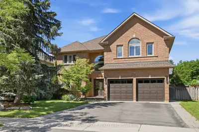 Detached in Oakville