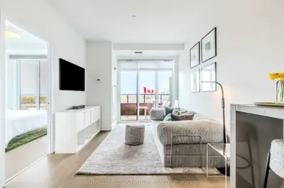 20 Shore Breeze Drive 515, Toronto, On M8v 1a1
