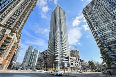 Condo Apartment in Mississauga