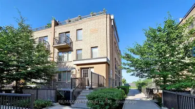 10 Foundry Avenue 240, Toronto, On M6h 0a6