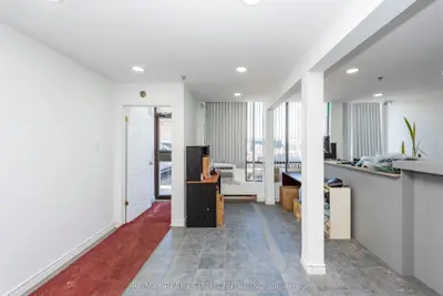 7171 Torbram Road 11, Mississauga, On L4t 3w4