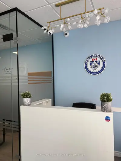 1235 Queensway Way E 17, Mississauga, On L4y 0g4