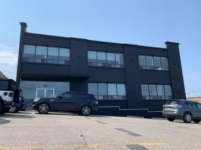 91 Tycos Drive 202b, Toronto, On M6b 1w3
