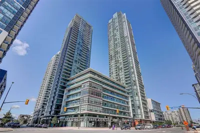 Condo Apartment in Mississauga