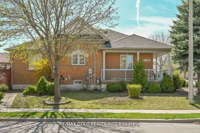 156 Barleyfield Road, Brampton, On L6r 2k3