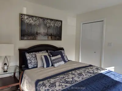 Detached in Oakville