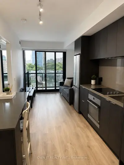 86 Dundas Street E 403, Mississauga, On L5b 1h3