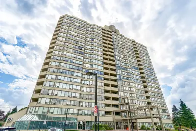 700 Constellation Drive 1105, Mississauga, On L5r 3g8
