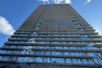 105 The Queensway Avenue 2304, Toronto, On M6s 5b5